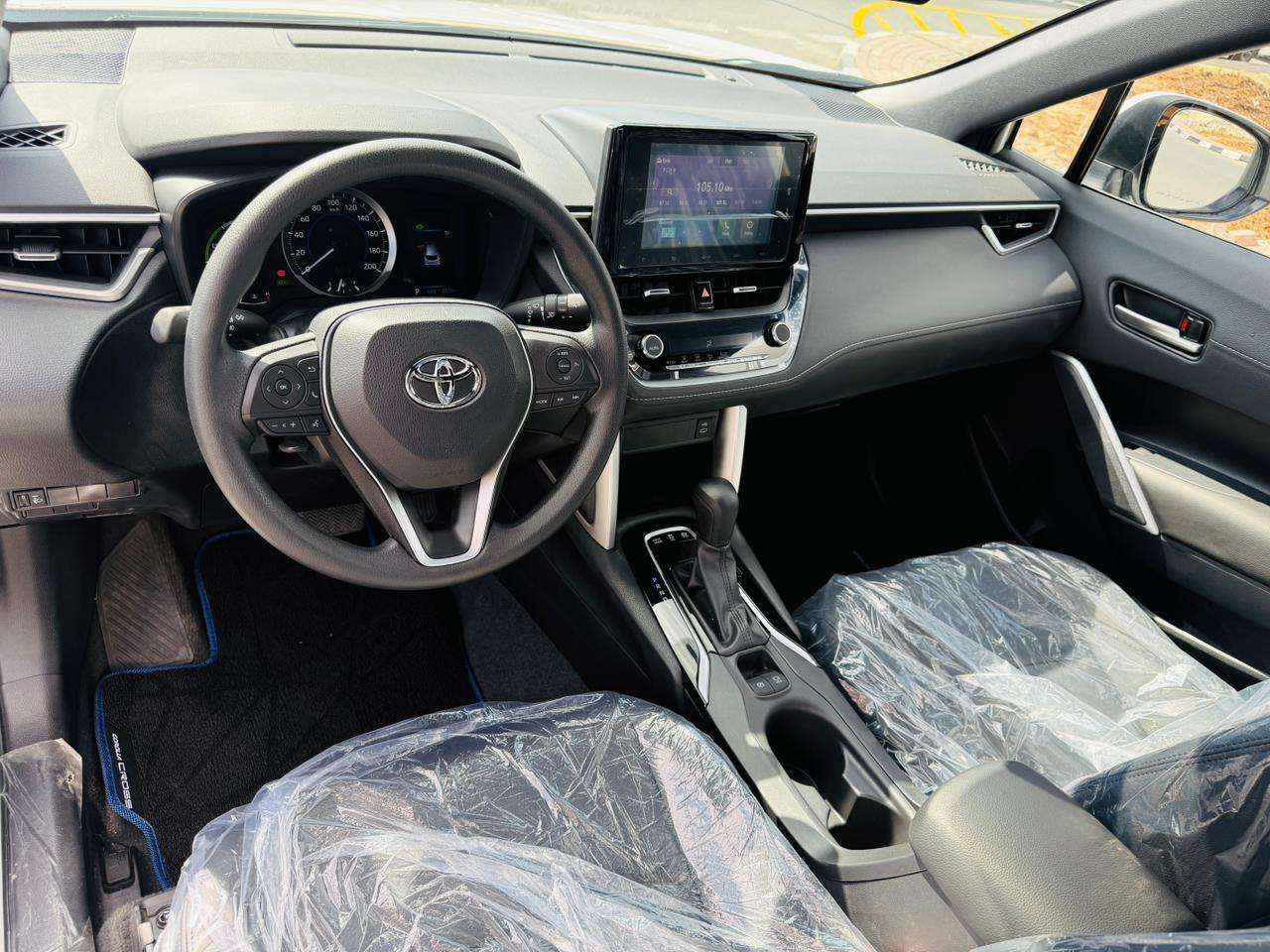 
								Toyota Corolla 1.8L HYB GLI GCC Specs Brand New full									