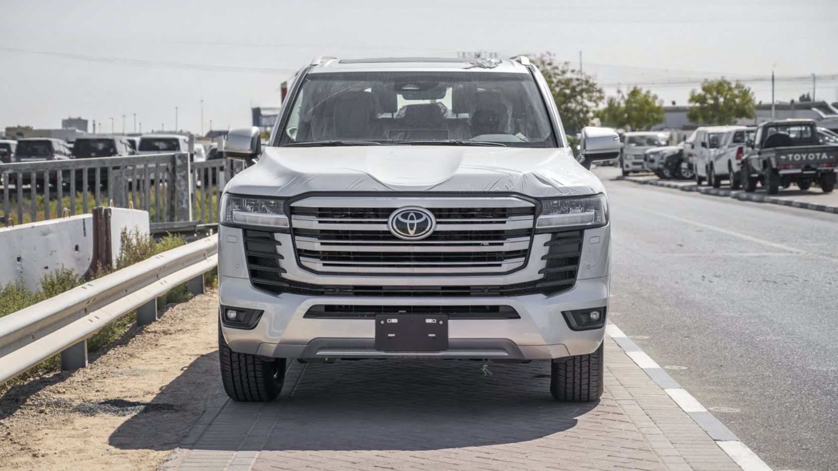 
								Toyota LC300 3.5L GXR GCC 2026 For Export full									