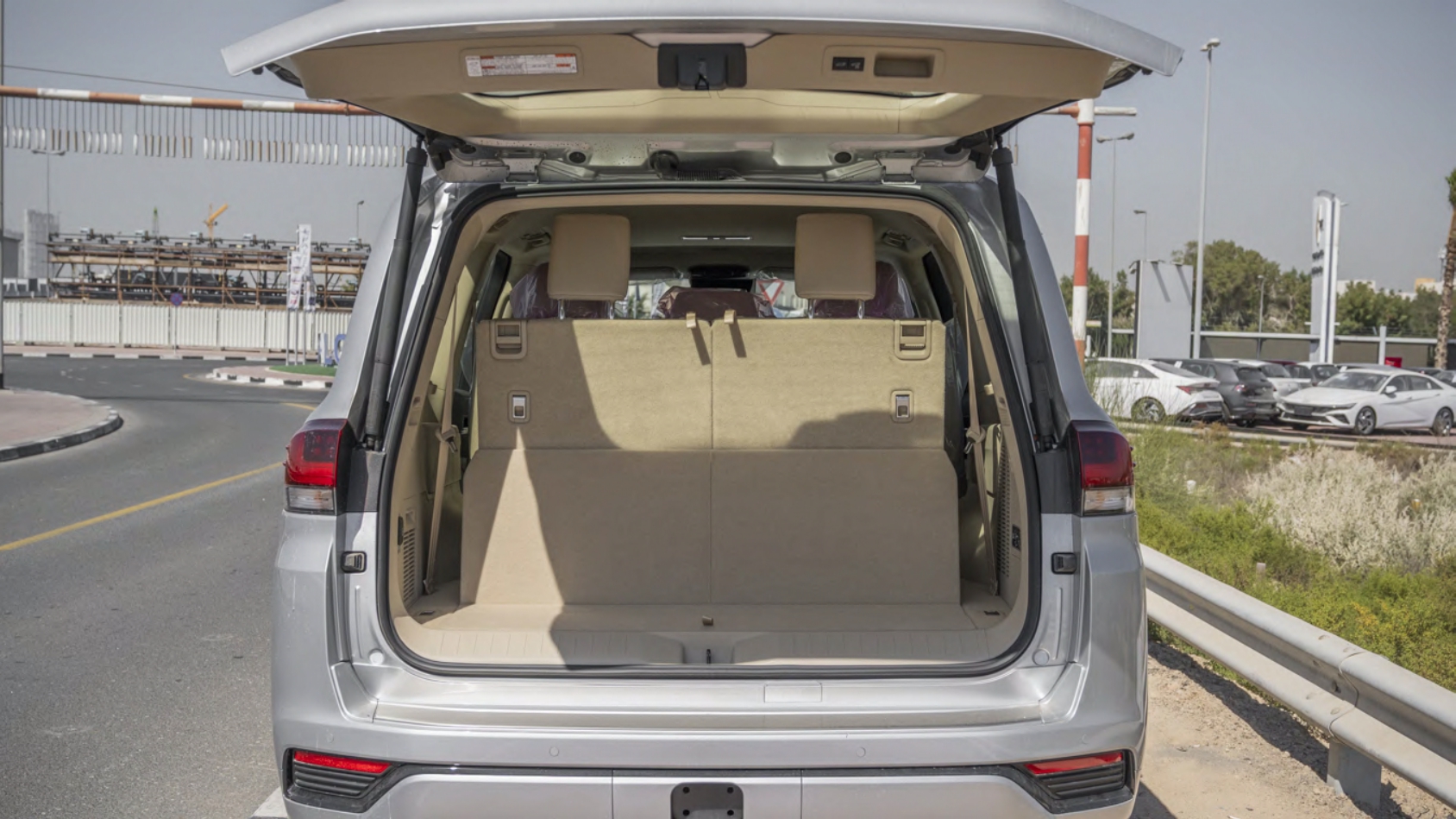 
								Toyota LC300 3.5L GXR GCC 2026 For Export full									