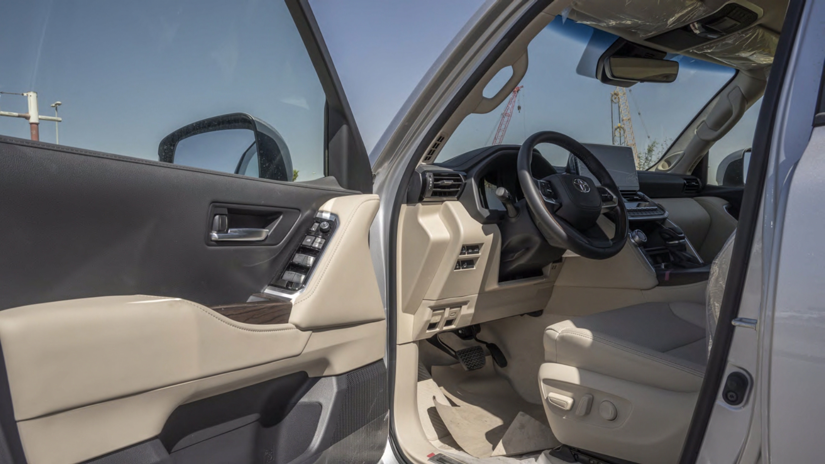 
								Toyota LC300 3.5L GXR GCC 2026 For Export full									