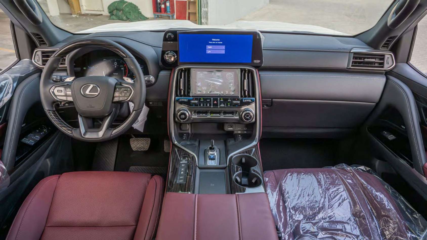 
Lexus LX700h 3.5L GCC 2026 for Export  full									