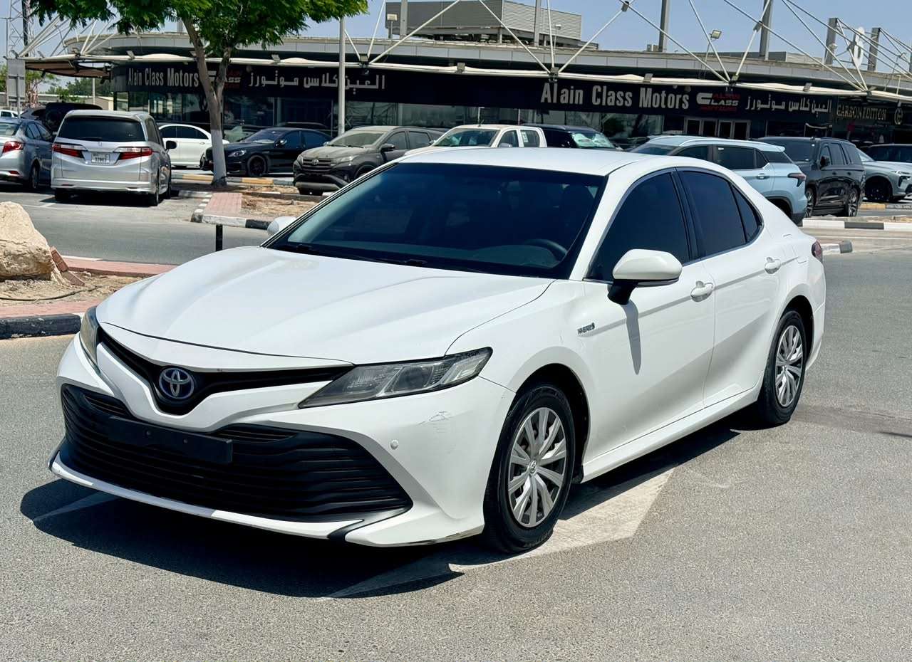 Toyota Camry 2.5L LE GCC Specs Good Condition