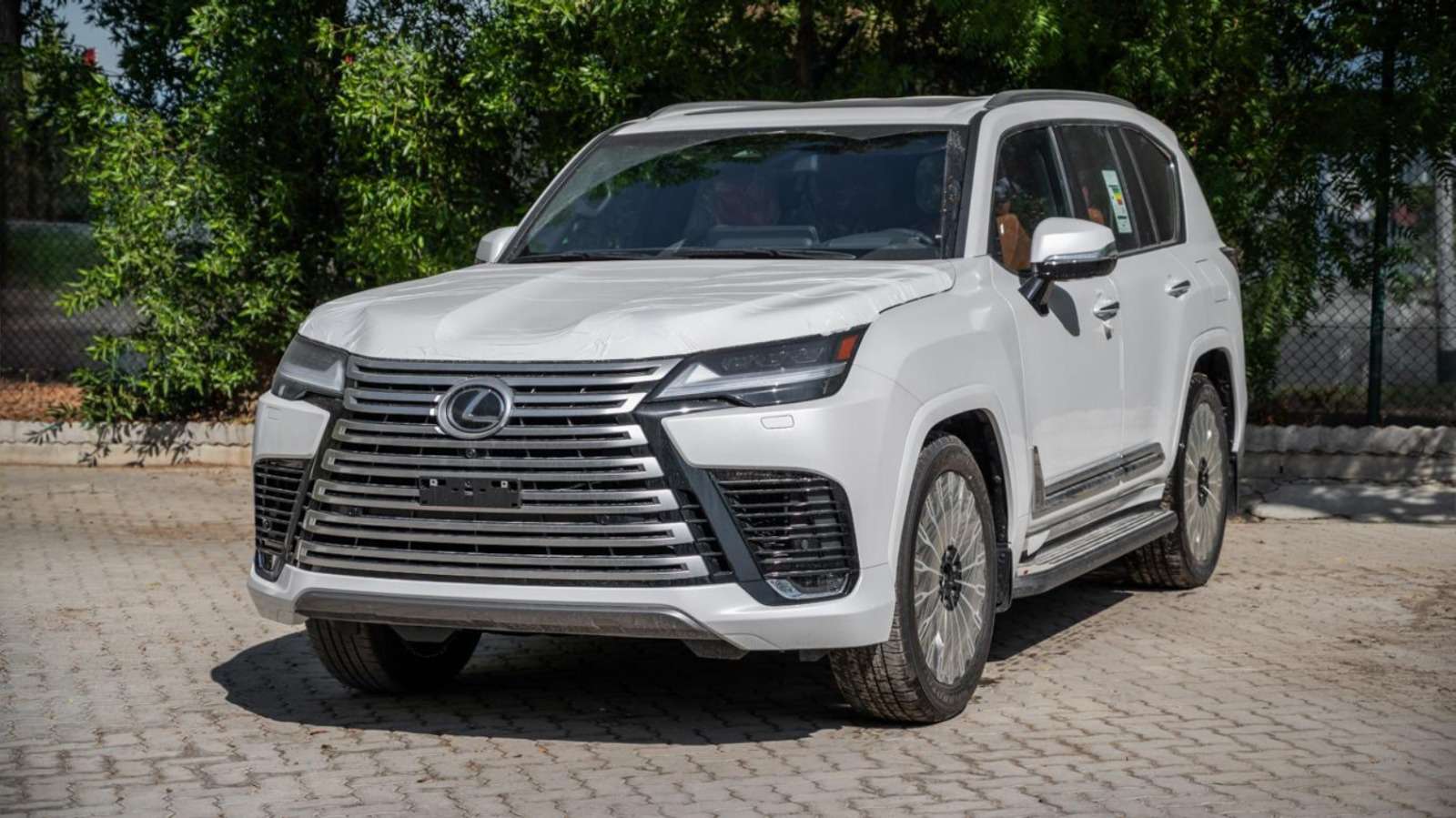Lexus LX 700 3.5L HEV VIP 2026 GCC Specs For Export