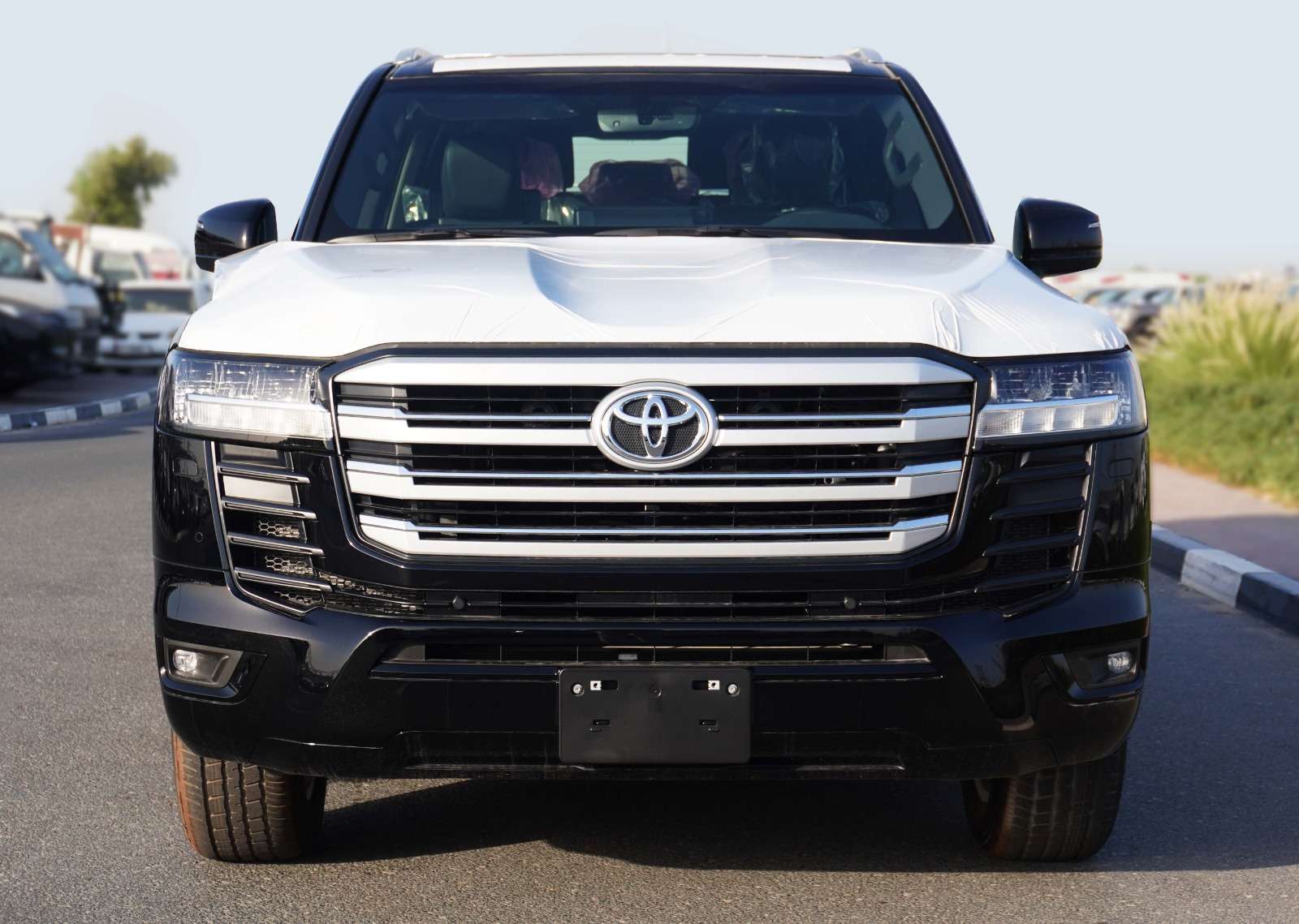 LC300 GXR 3.5L Twin Turbo 2026 GCC Specs No Radar No JBL