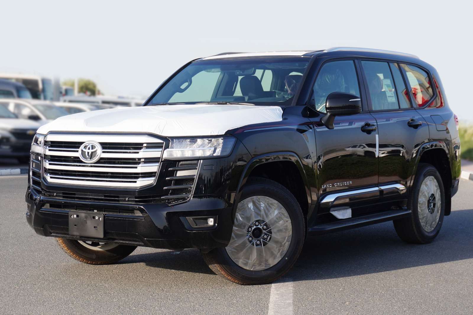 LC300 GXR 3.5L Twin Turbo 2026 GCC Specs No Radar No JBL