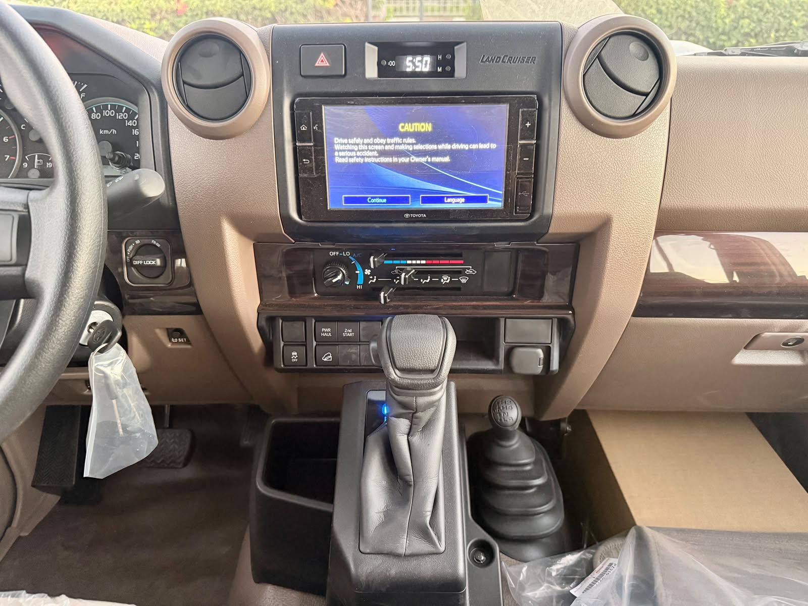 
								LC 79 4.0L GCC 2026 New for Export full									
